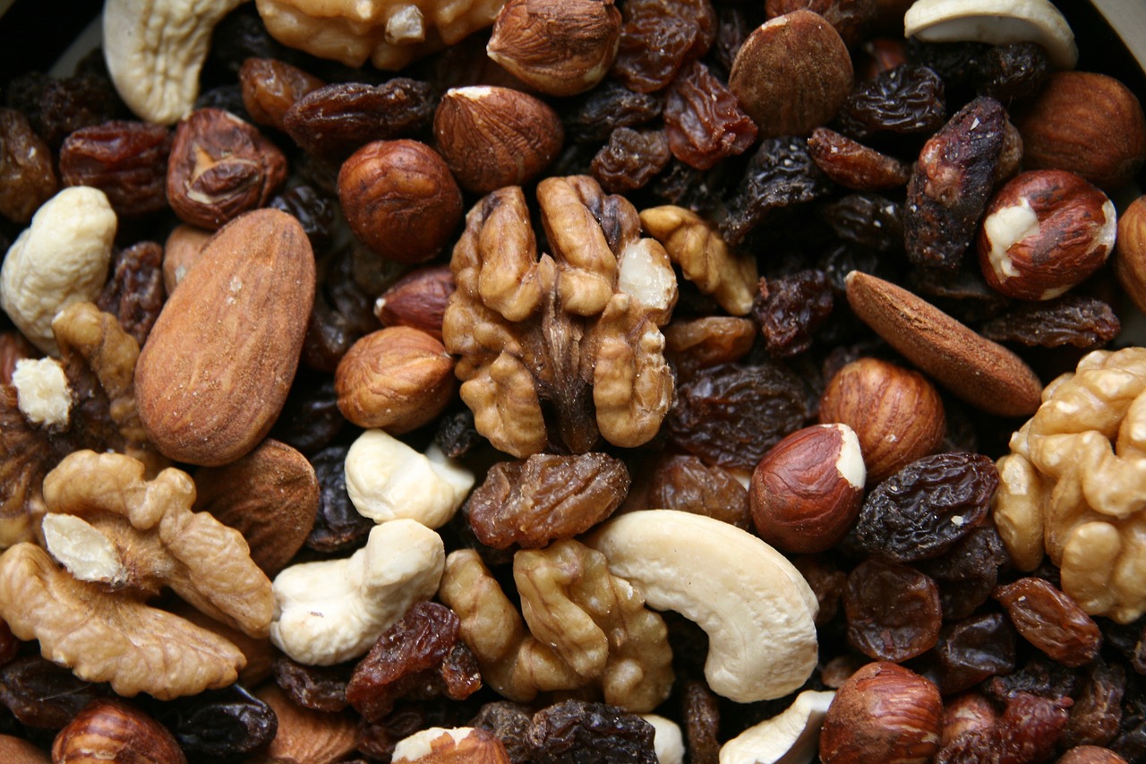 více druhů ořechů
